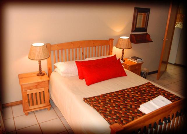 Bezuidenhout Guest House Малелане Номер фото